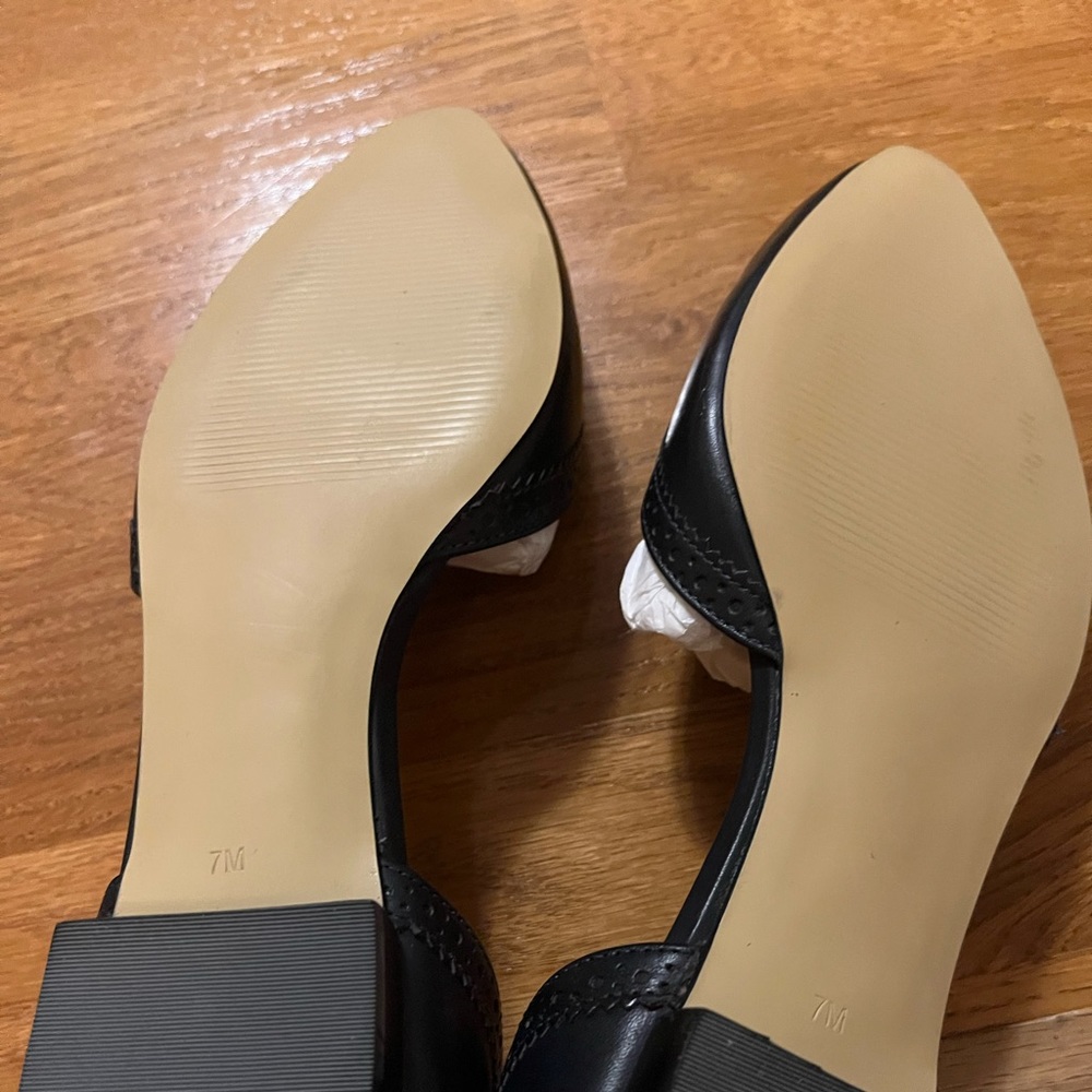 New Talbots flats size 7